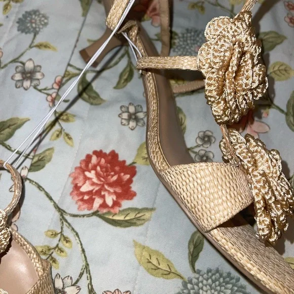 A New Day Esme Tan Crotchet Flower Kitten Heels - Picture 7 of 16